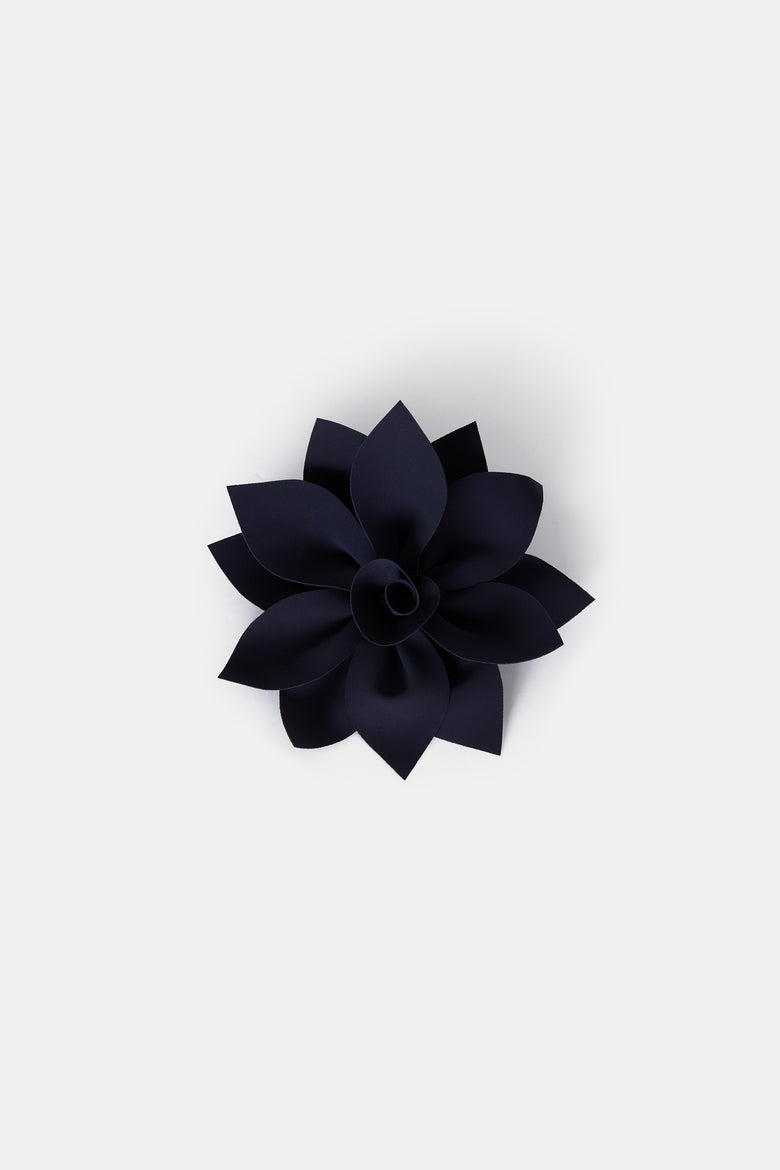 Big Flower Brooch   1