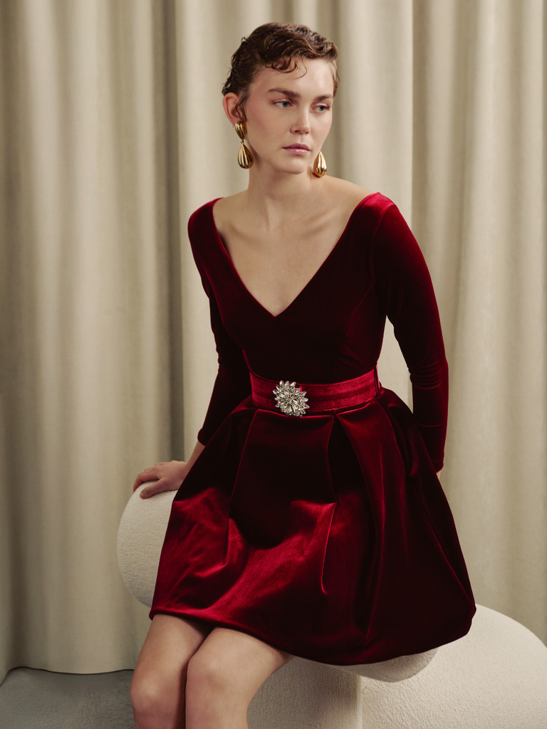 Velvet tailoring for Holidays: women's suits & sets | CHIARA BONI La Petite Robe Velvet tailoring for Holidays: women's suits & sets | CHIARA BONI La Petite Robe