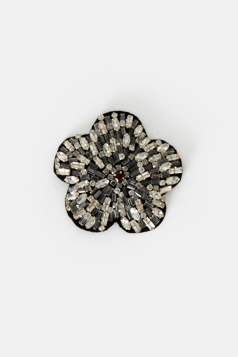 Essia Brooch   1