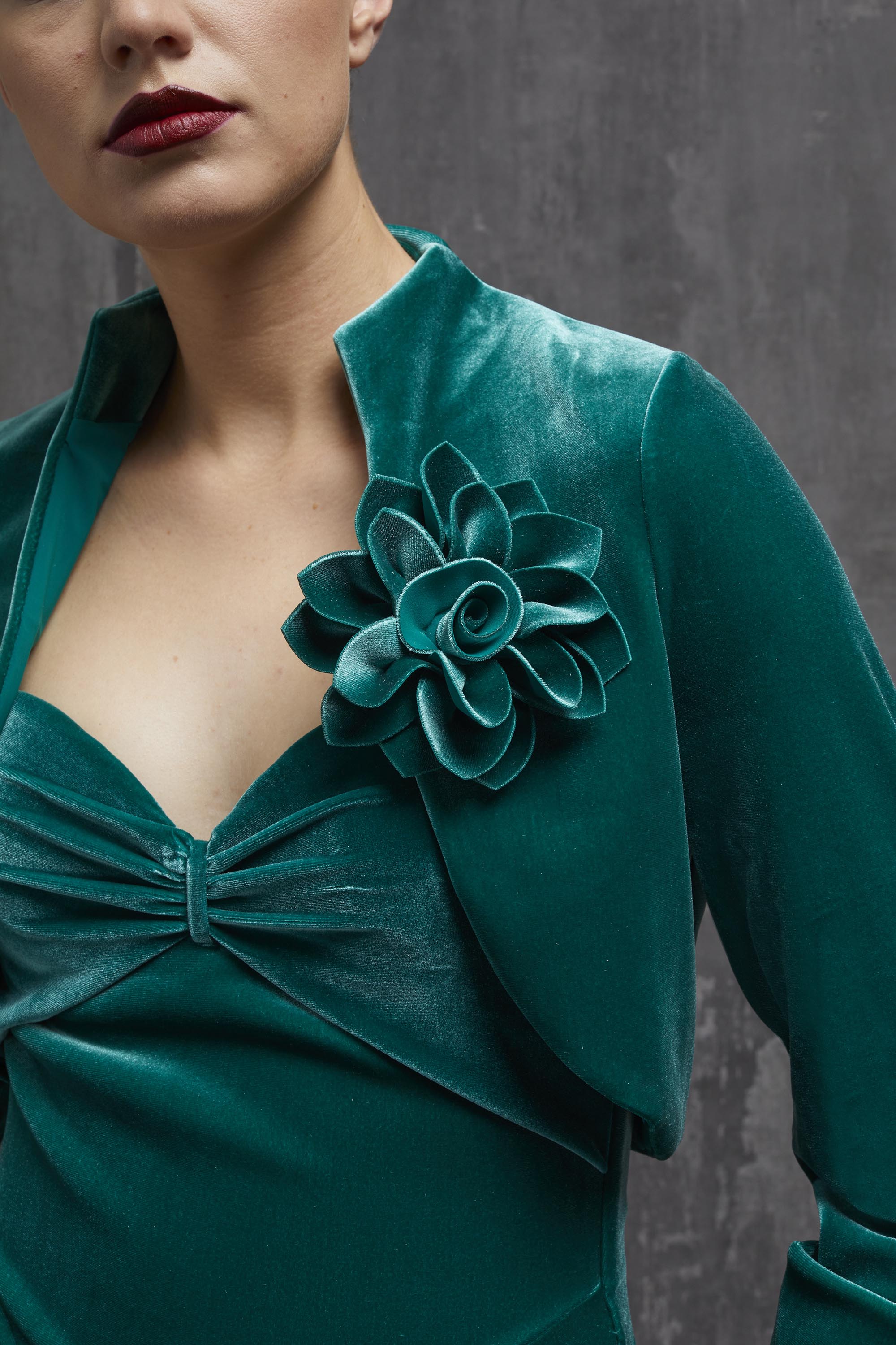 Emerald Flower Velvet Bows – Starly Co.